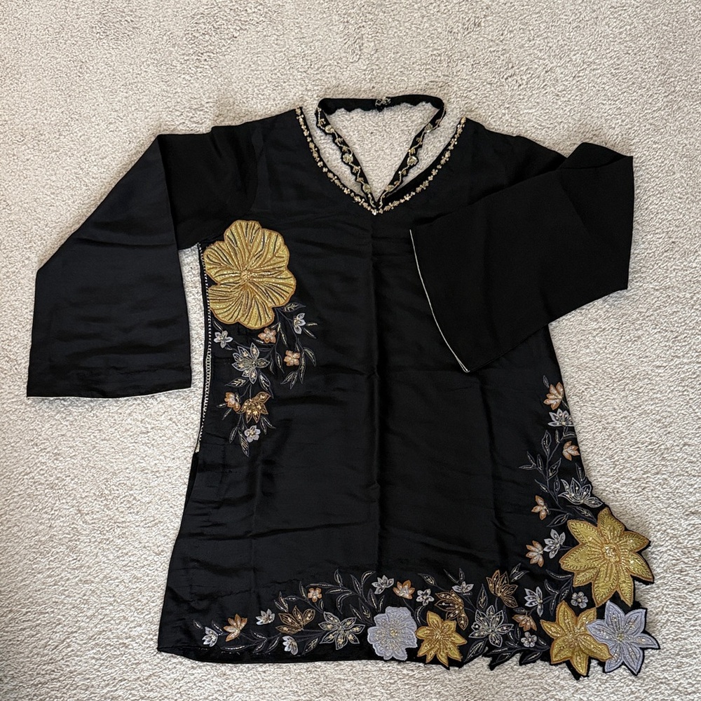 Umsha By Uzma Babar MIDNIGHT GLIMMER WITH FARSHI SHALWAR - Medium